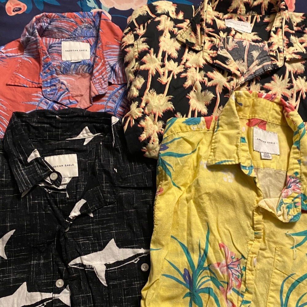 4 AEO Short Sleeve Button Down